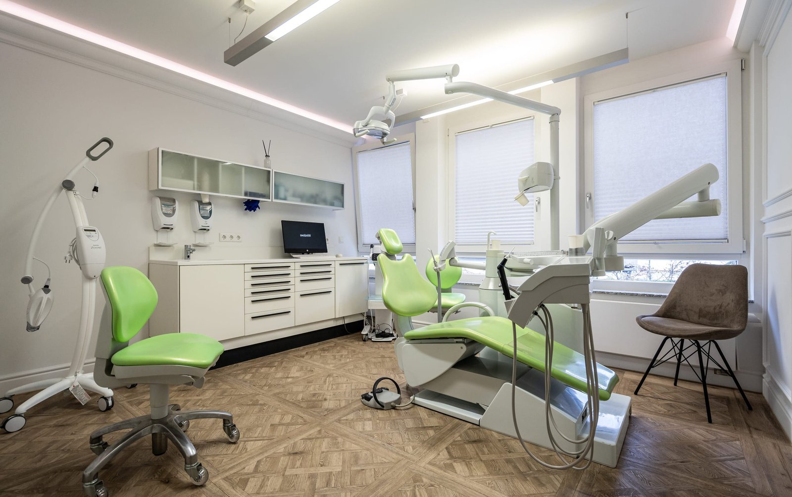 Behandlung Zahnhaus Monheim