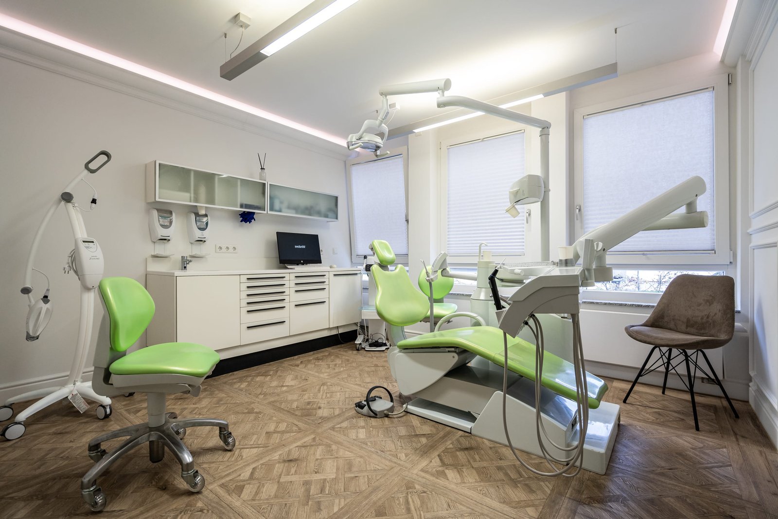 Behandlung Zahnhaus Monheim