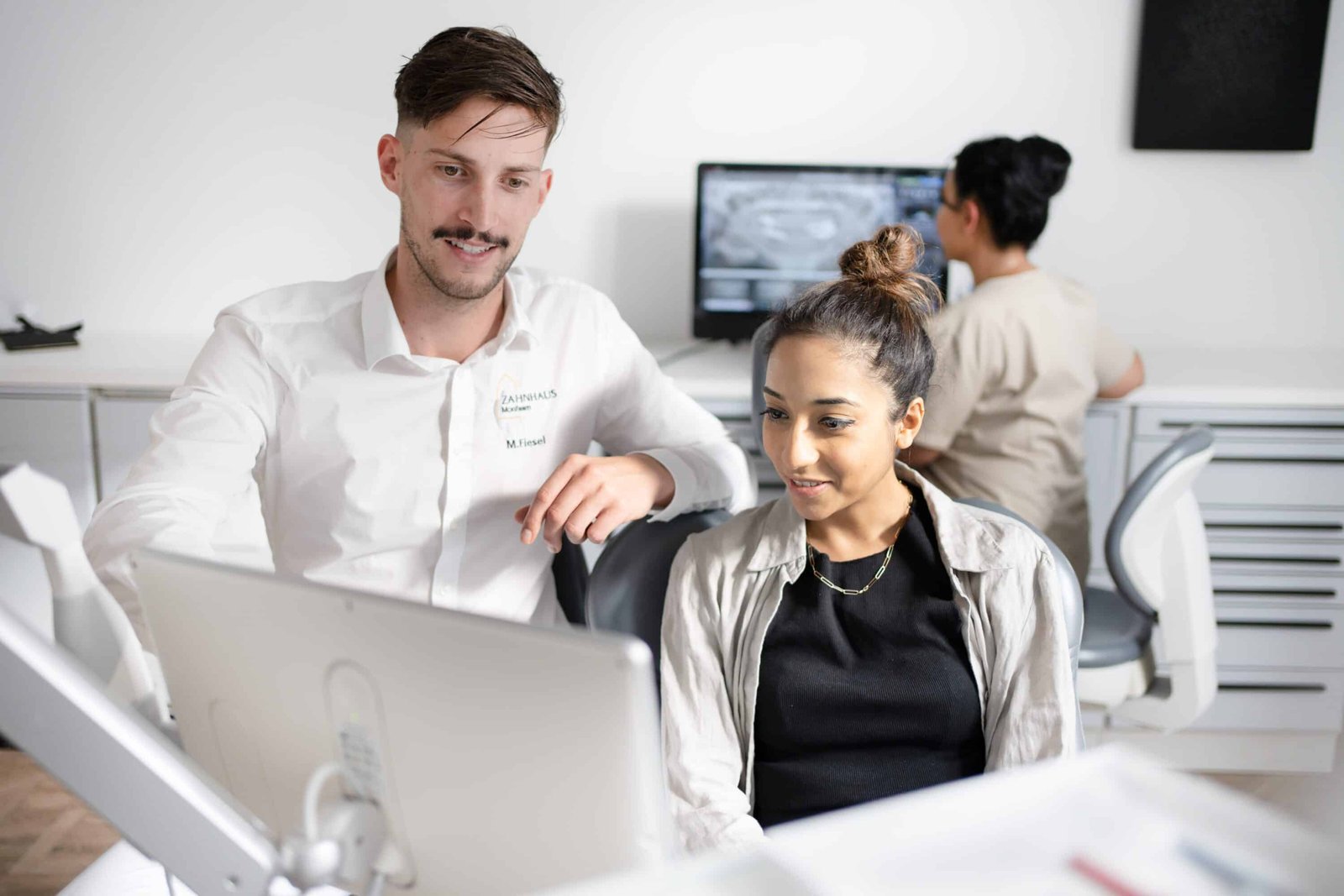 Behandlung – Zahnhaus Monheim