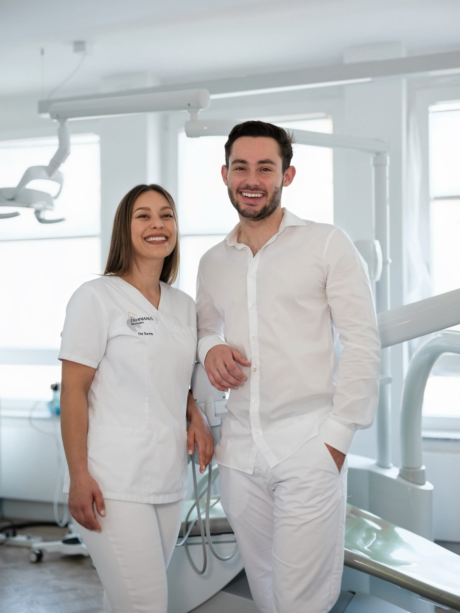 Zahnhaus Monheim - Zahnarzt-Praxis - Zahnärzte Eren und Menke